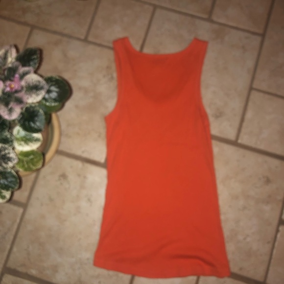 Tank - Picture 7 of 8